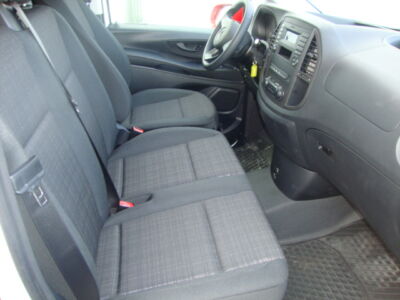Alquiler Vito 6 plazas Ocsa